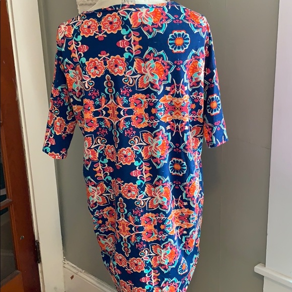 Set of 2 XXS Lularoe Irma’s - Picture 5 of 7
